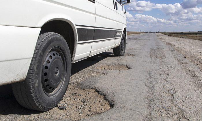 Man’s Life-Threatening Heart Condition Corrected When Ambulance Hits Pothole