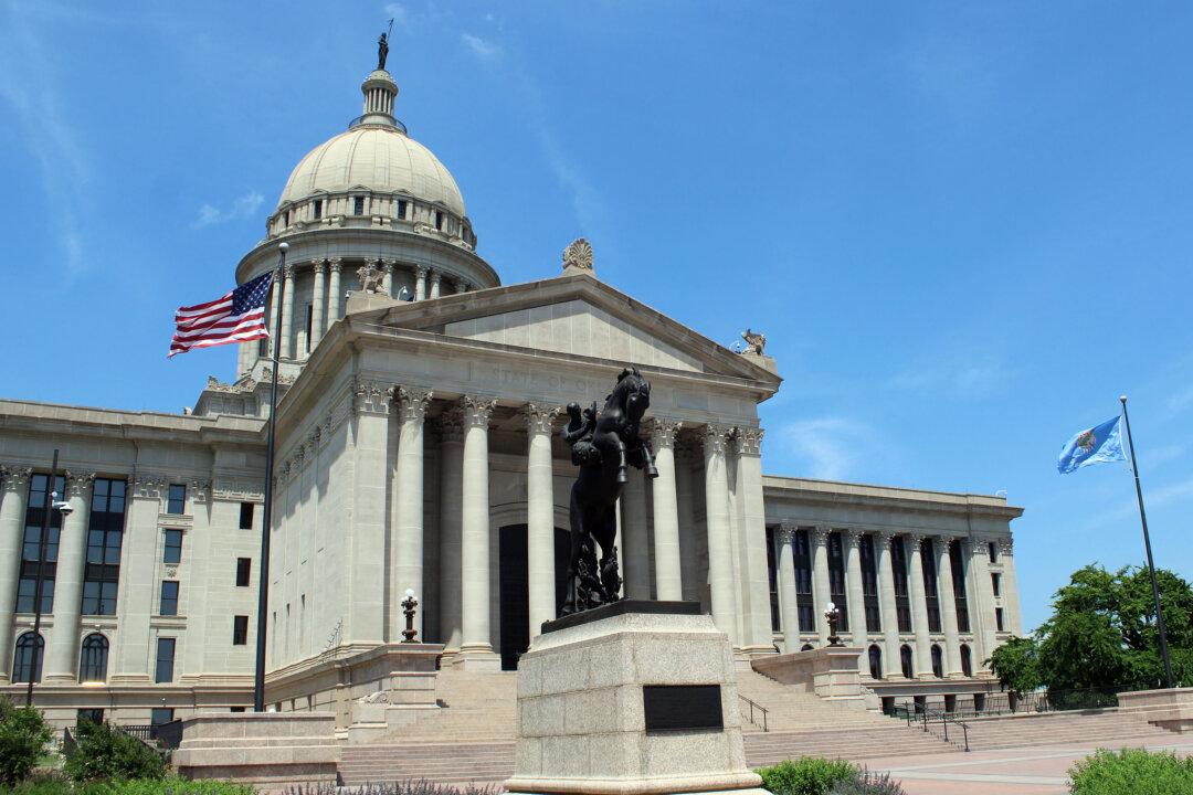 Oklahoma Legislature Passes Legislation Barring Illegal Immigrants
