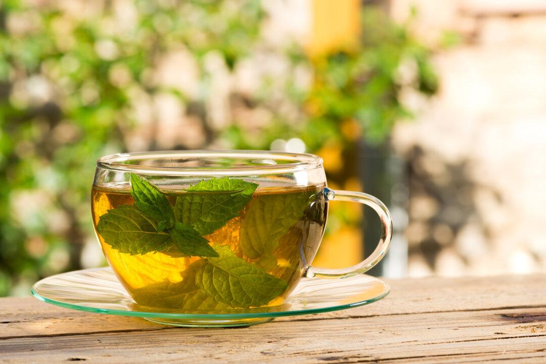 Certain Teas May Inactivate COVID-19 Virus, Lab Study Finds